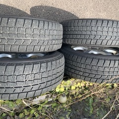 スタッドレスタイヤ
の画像