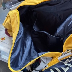 Tommy ショルダーバッグ 黄色の画像