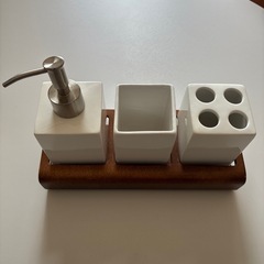 THE  CONRAN SHOP  ソープディスペンサーなどの画像