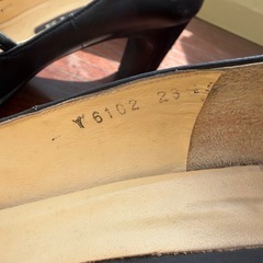 【レディースパンプス】23cm EE ブラック 日本製の画像