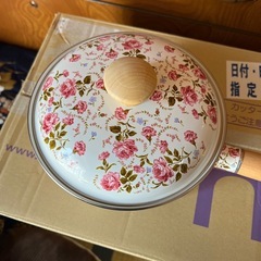 片手鍋 ローズ柄 　の画像