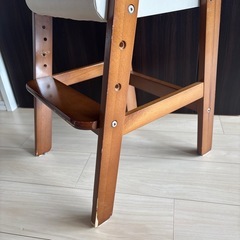 キッズ　チェア　椅子　
天然木の画像