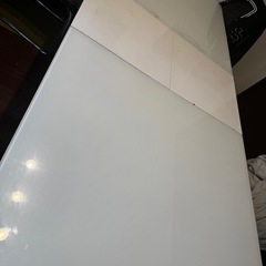 ダイニングテーブルの画像