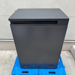 219⭐️2023年製美品★アイリス　冷蔵庫　小型　グレー　寝室などに の画像