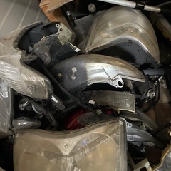 マジェスティ　マグザム等　ヘッドライト　ウインカー　テールなどジャンクの画像