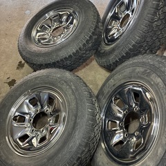 希少！ハイエース純正メッキホイールの画像