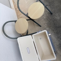 クーラーボックス＋折りたたみチェア2脚セット アウトドア用品の画像