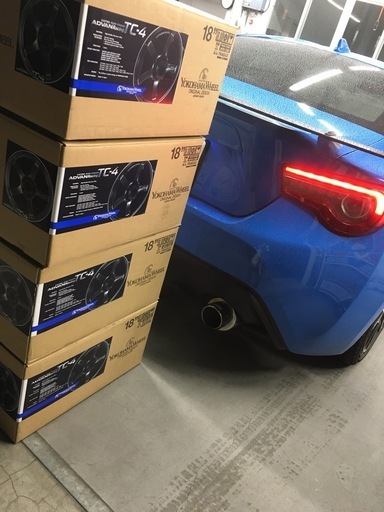 ＡＤＶＡＮＲａｃｉｎｇ ヨコハマホイール アドバンレーシング ＴＣ-４ ８．５Ｊ-１８ ５Ｈ（Ｍ１２） １００ ＋４５