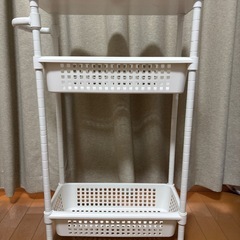 キャスター付き　2段ラックの画像