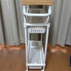 キャスター付き　2段ラックの画像
