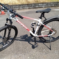 自転車　ジャイアントの画像