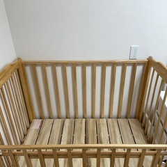 カトージ　ベビーベッド
の画像