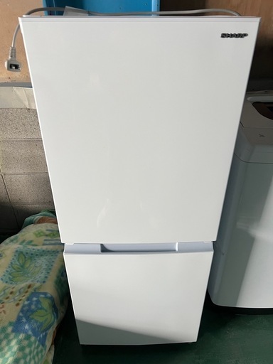 【リサイクルサービス八光】【2022年製】Hisense 2ドア冷蔵庫 120L HR-B12J1B｜ブラック｜安心の3ヶ月保証＆最長3年延長保証 リサイクルサービス八光】【2022年製】Hisense 2ドア冷蔵庫 120L HR