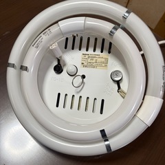 天井照明電気の画像