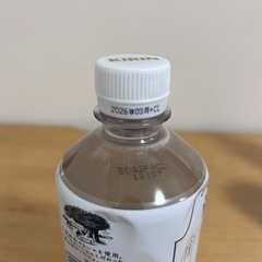 コーヒー＆ポカリなど　
計6本の画像