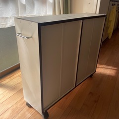 整理棚    収納棚 　キャスターつきの画像