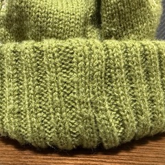ニット帽　カーキの画像