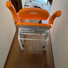 介護用品　シャワーチェアーの画像