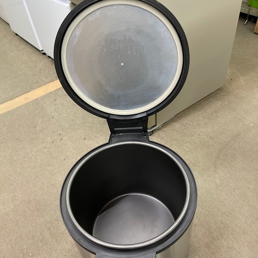 電子保温ジャー　SR−5400 5、4L 中古　作動品