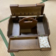 木製 ソーイングボックスの画像