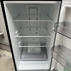 311⭐️2022年製美品★東芝　冷蔵庫　大型　ブラック　黒　自動霜取り　一人暮らし の画像