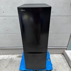 311⭐️2022年製美品★東芝　冷蔵庫　大型　ブラック　黒　自動霜取り　一人暮らし の画像