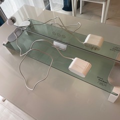 IKEA ドレッサーと化粧鏡の画像