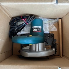 電動丸ノコの画像