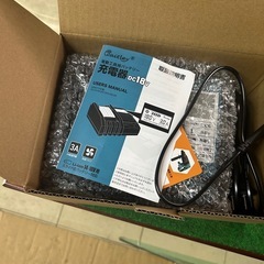 Waitley 😊新品マキタ互換充電器 DC18V 冷却ファン付きの画像