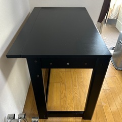 学習机とイスの画像