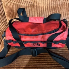ノースフェイス ダッフルバッグ レッド 2WAYの画像