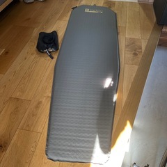 インフレータブルキャンプマット　NEMO ORA 20Rの画像