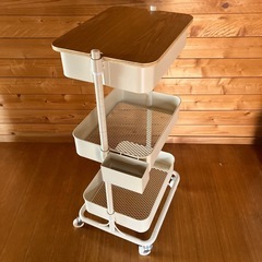 お話中　白色　キャスター付きワゴン　の画像