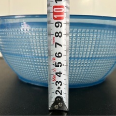 2個セット　ザル カゴ 昭和レトロ ポップ プラスチック ざる かご 青色 スケルトン
の画像