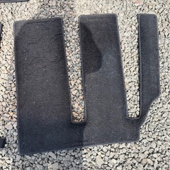 セレナ　マット　純正の画像