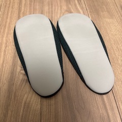 ルームシューズ　伸縮スリッパ　男性26cmくらいの画像