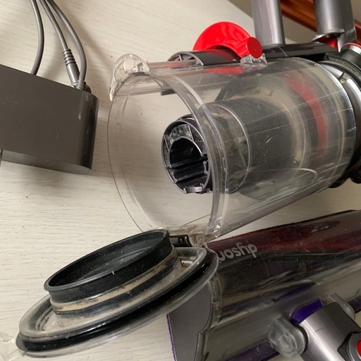 Dyson ダイソンSV12コードレスクリーナー