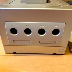 ゲームキューブ＆ゲームボーイプレイヤーの画像