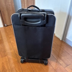 セサミストリート エルモ キャリーケース スーツケースの画像