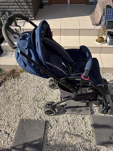 Aprica製ベビーカー　Luxuna Comfort