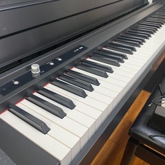 お子様の練習に◎ KORG LP-180 椅子付＋ヘッドホン付の画像