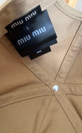 【極美品】【定価10
万円】MIU MIU ドリルベースボールキャップ Lサイズ 本物保証書付き