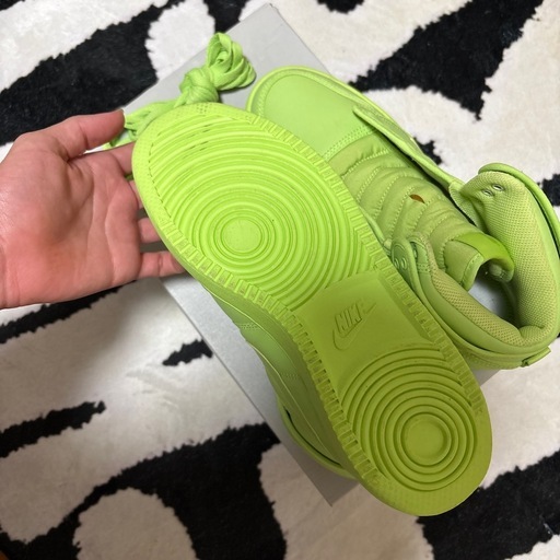 Billie Eilish × Nike Women's Air Jordan 1 High KO "Volt" ビリー・アイリッシュ × ナイキ ウィメンズ エアジョーダン1 ハイ KO "ボルト"