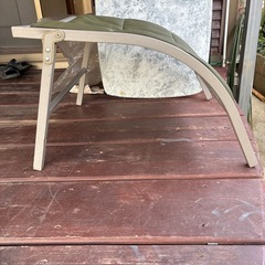 オットマン　足置きの画像