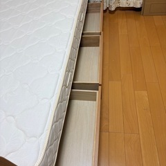 
引き出し収納付きシングルベッド＆厚手マットレス セットの画像