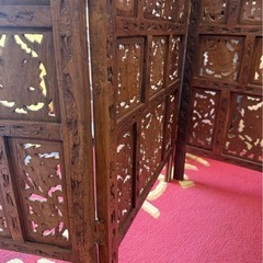 アジアンビンテージ家具　木製　透かし彫り　4連 パーテーション　衝立 折り畳み アンティーク 間仕切りの画像