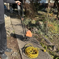 電動耕運機「耕す造」と延長コードのセットの画像