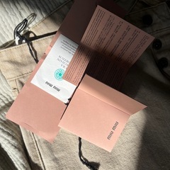 新品miumiuミュウミュウズボンの画像