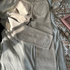 新品miumiuミュウミュウズボンの画像