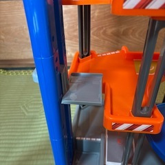 パーキングガレージ・立体駐車場おもちゃ*訳あり*の画像